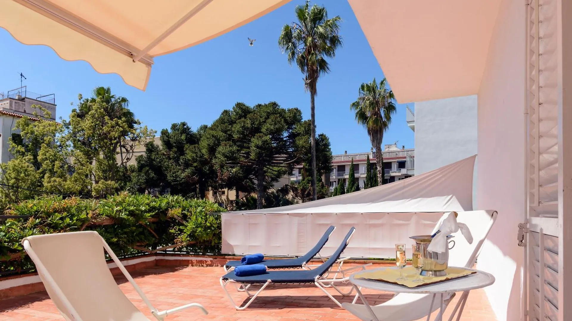 فندق Rvhotels Avenida توسا ذي مار